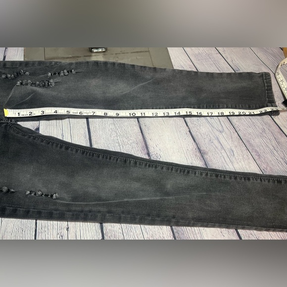 EUC FREDD MARSHALL Boy's Skinny Ripped Distressed Stretch Slim Fit Denim Jeans - Picture 9 of 15